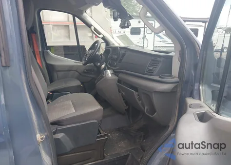 2021 Ford Transit-250 Cargo Van z USA, uszkodzony, nr VIN 1FTBR3X87MKA46057